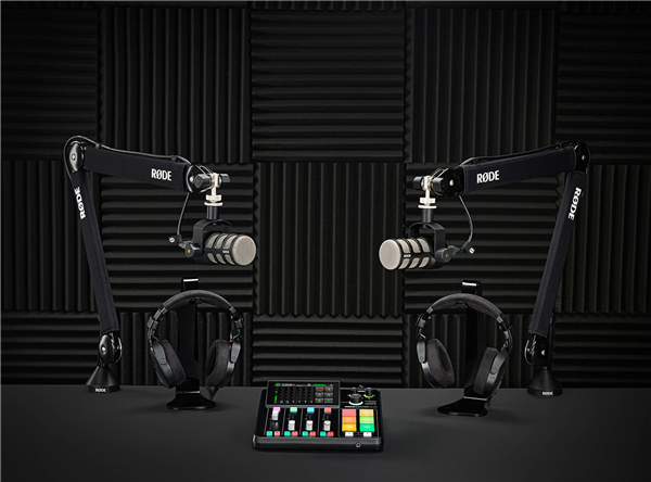 Two-person podcasting bundle | RØDE 