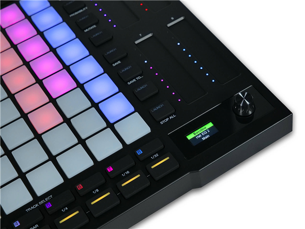 APC64 (rozbalený) | AKAI Professional 