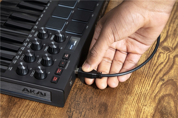 MPK mini MK3 Black | AKAI Professional 
