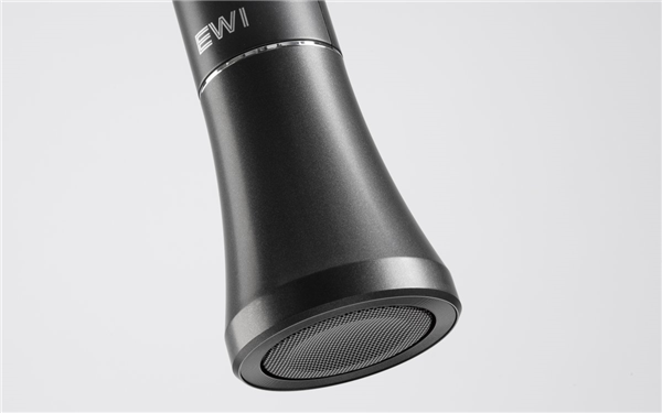 EWI SOLO | AKAI Professional 