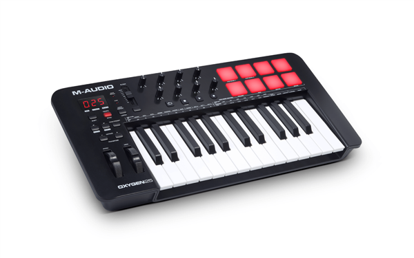 Oxygen 25 MK5 | M-Audio 