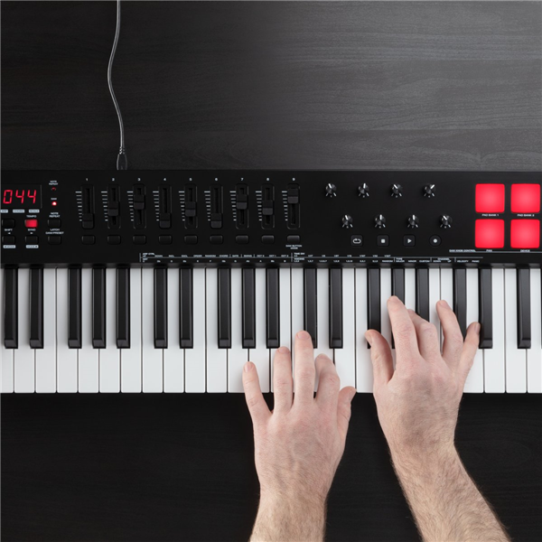 Oxygen 49 MK5 | M-Audio 