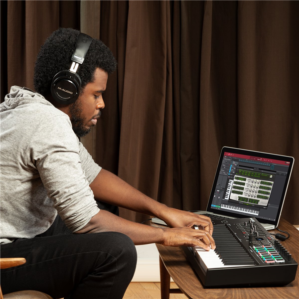 Oxygen PRO 49 | M-Audio 