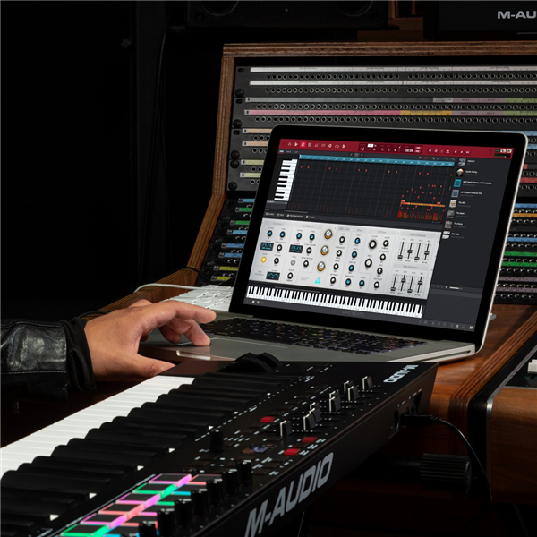 Oxygen PRO 61 | M-Audio 