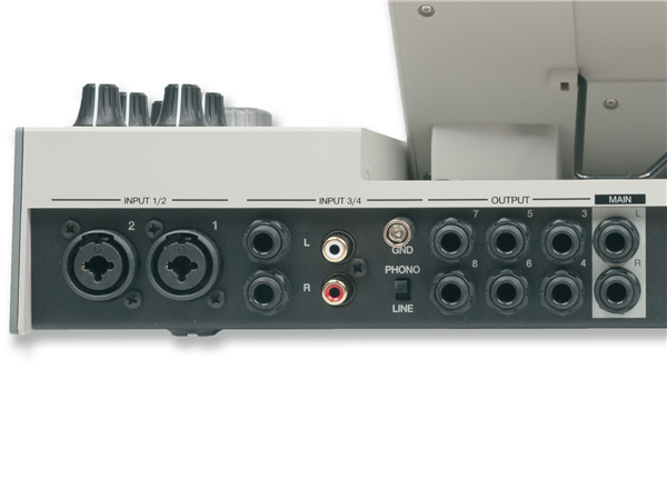 MPC X SE | AKAI Professional 