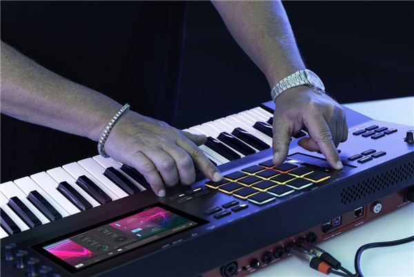 MPC KEY 61 | AKAI Professional 