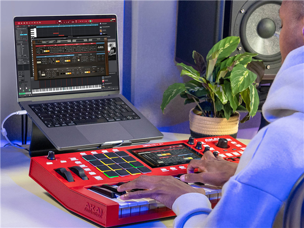 MPC KEY 37 | AKAI Professional 
