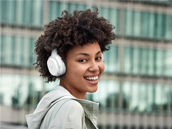 X4, White | NEXT Audio 