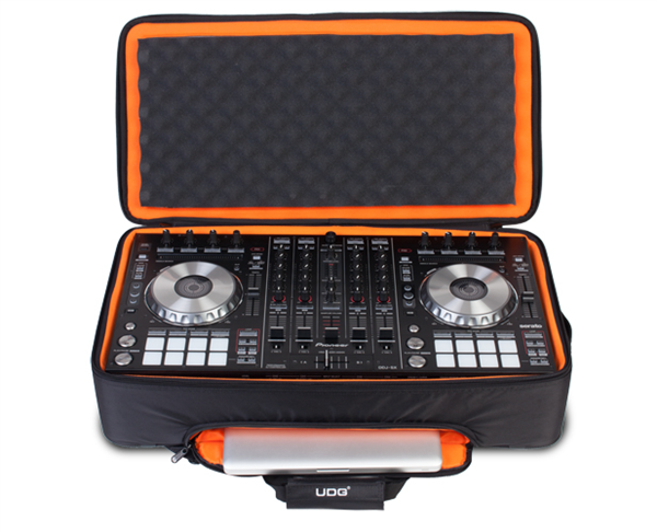 Ultimate MIDI Controller Backpack Large MK2 Black/Orange | UDG Gear 