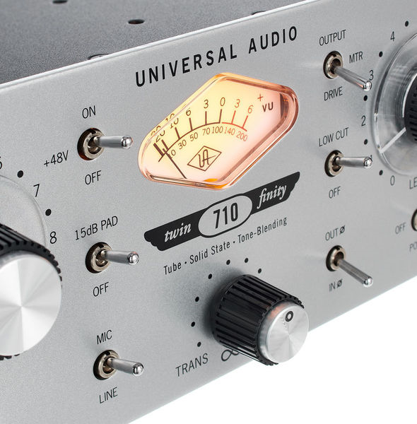 710 Twin-Finity | Universal Audio 