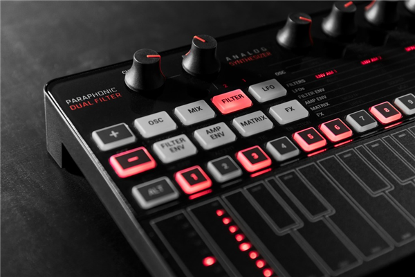 UNO Synth Pro Desktop Black Edition | IK Multimedia 