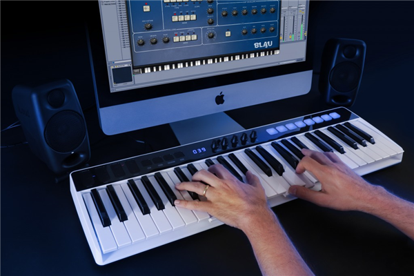 iRig Keys I/O 49 | IK Multimedia 