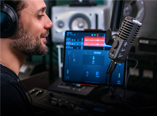 iRig Stream Mic USB | IK Multimedia 