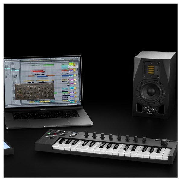 Komplete Kontrol M32 | Native Instruments 
